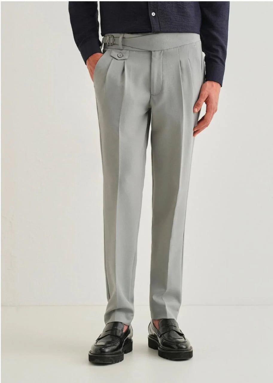 Salvion - Men’s Classic White Gurkha Pleated Trousers